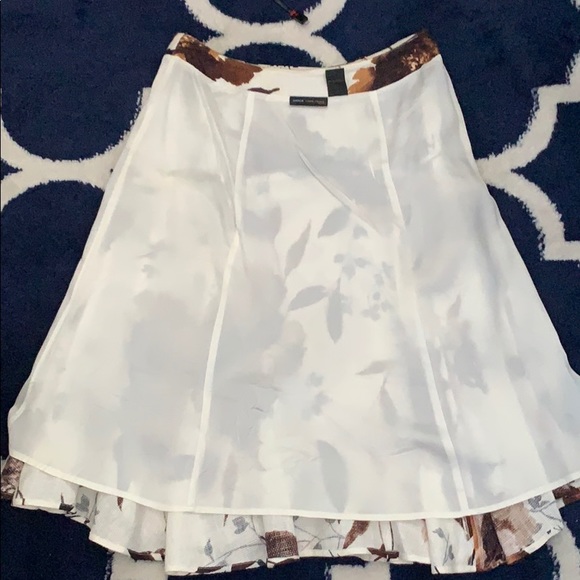 Grace Dane Lewis In Petite Vintage Floral Skirt - Picture 3 of 4